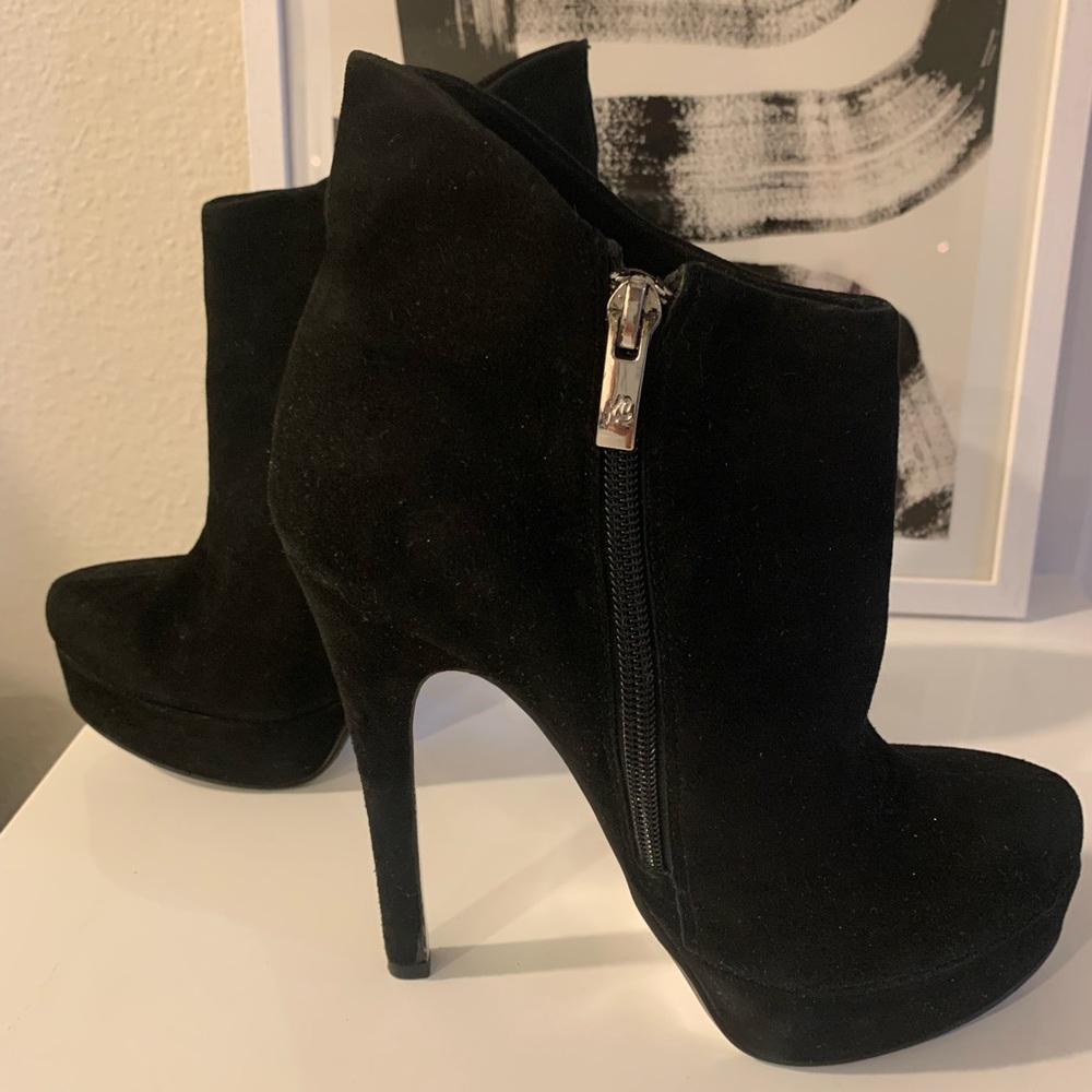 Chinese Laundry Kristin Cavallari Womens Black Suede Ankle Platform Boots.